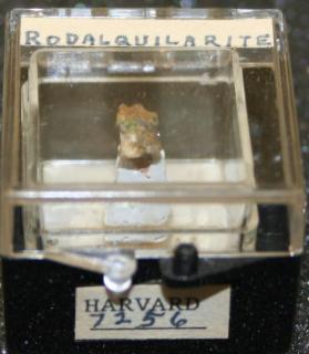 Rodalquilarite