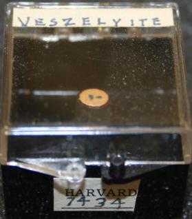Veszelyite