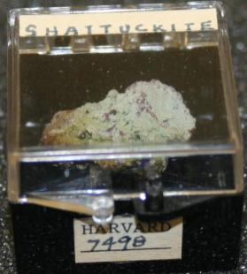 SHATTUCKITE