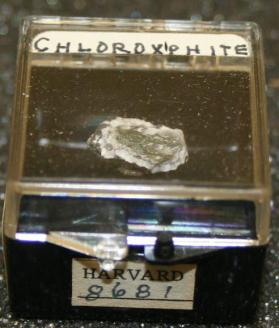Chloroxiphite