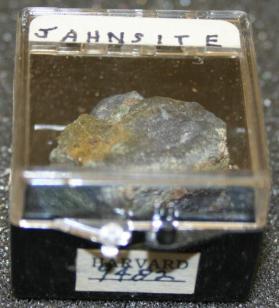 Jahnsite