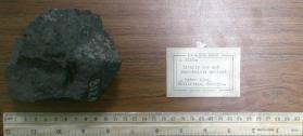 Titanic ore and amphibolite contact