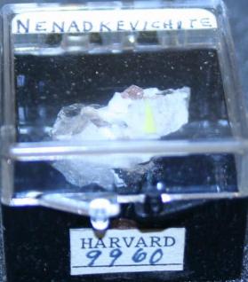 Nenadkevichite