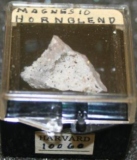 Magnesiohornblende