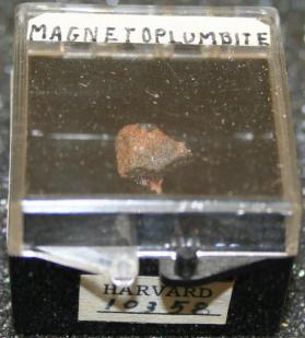 Magnetoplumbite