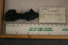 Xanthoxenite