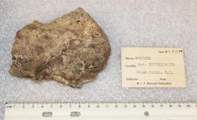 Fluorapatite var. Eupyrchroite