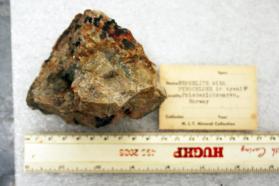 Nepheline var. Elaeolite with Pyrochlore in Syenite