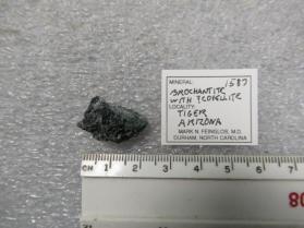 Brochantite with Covellite