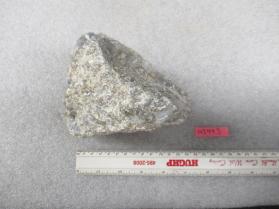 crestmoreite with CALCITE and Ellestadite